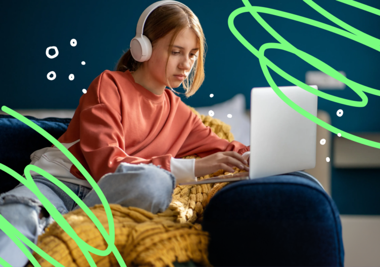 فهم تعليم عن بعد: المرونة، الفوائد، وأنواع التعلم الحديثة