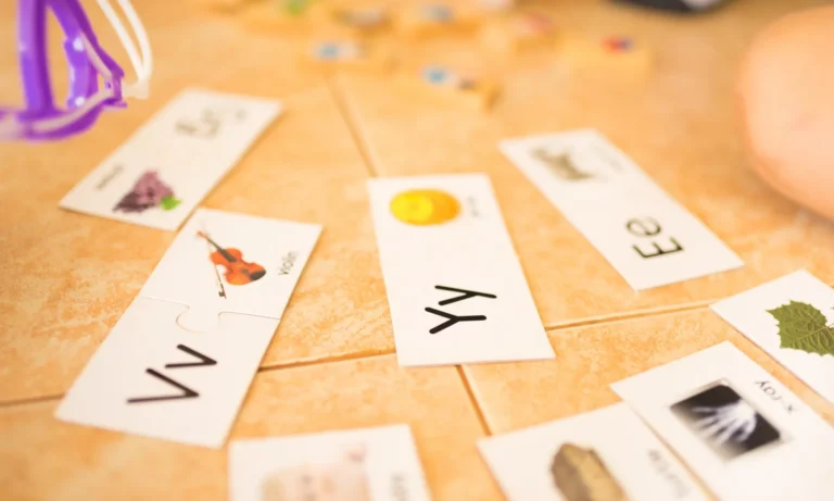 Are flashcards effective? Best paper flashcards ideas and language flashcards apps