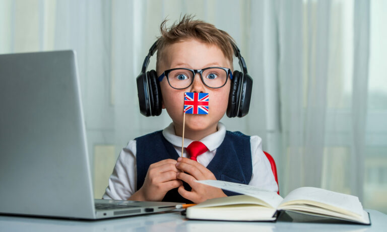 <strong>Anglais en ligne : les cours en ligne pour apprendre l’anglais aux enfants</strong>