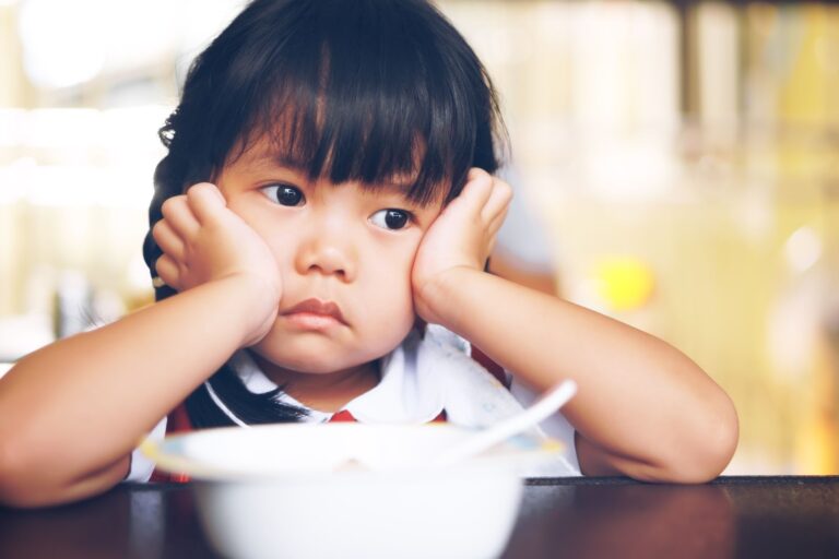 あなたの子供は大丈夫？子供の摂食障害について考える：原因・症状・対処法