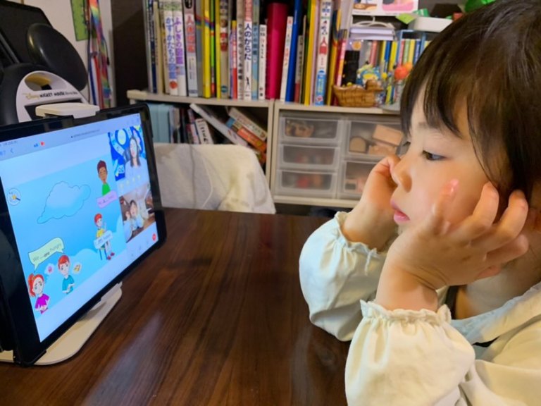早期英語教育を実践したママがおすすめ！英会話レッスンが苦手だった5歳がノバキッドにハマった理由とは？