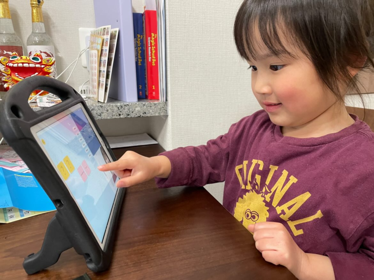 おうち英語4年目のフルタイムワーママが4歳の娘にノバキッドを選んだ理由とは？