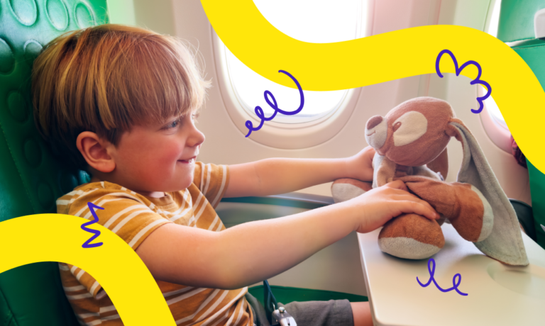 Podróż samolotem z dzieckiem – co zabrać ze sobą na pokład?