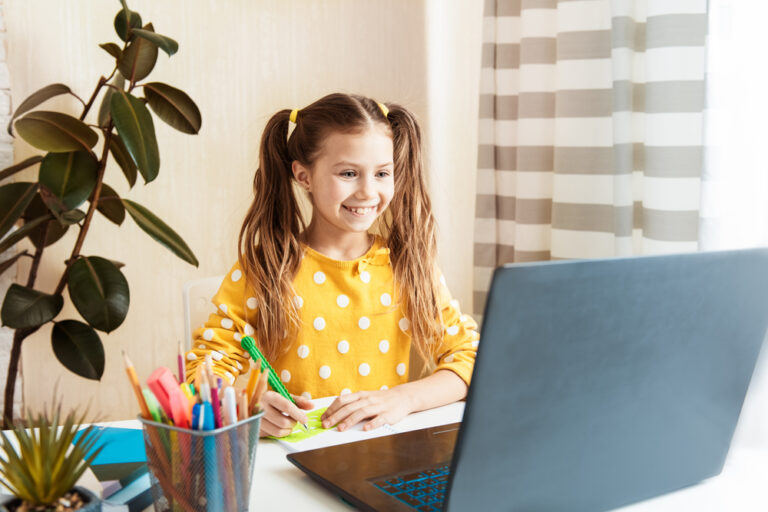 Cum să ai o pronunție corectă în engleză: Cele mai bune 4 recomandări de la Novakid